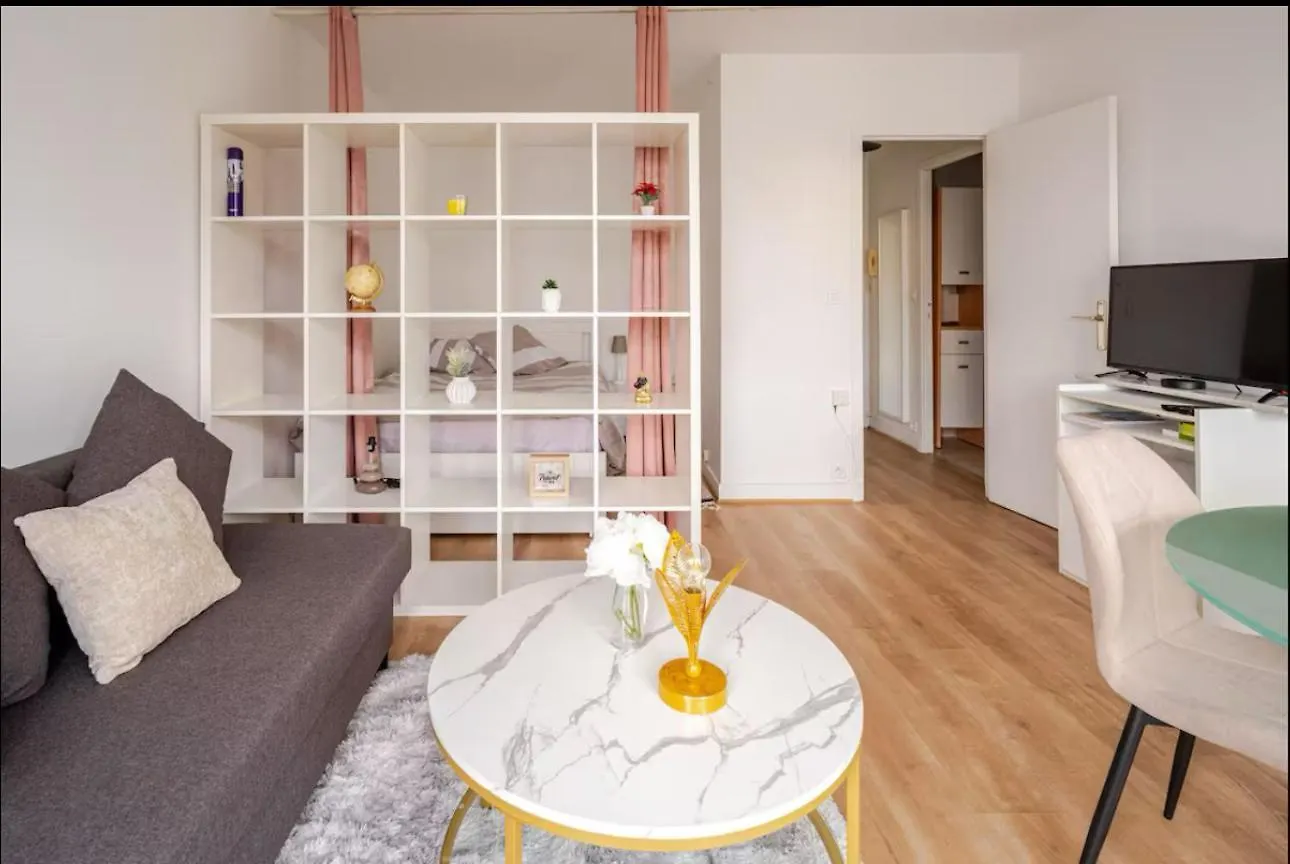 Appartement Magnifique Et Confortable contacts